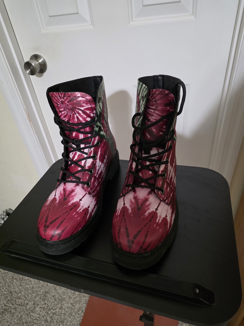 Tie-Dye Burgundy Lace-Up Women’s Boots